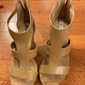 INC Nude Wedge Size 75.M